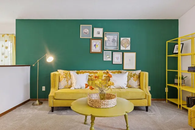 $405,000 | 561 Dresden Drive, Chaska, MN 55318