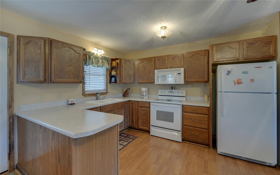 259 Capps Road Fair Play, SC 29643 - Photo 3 of 29 Gallery Image 3