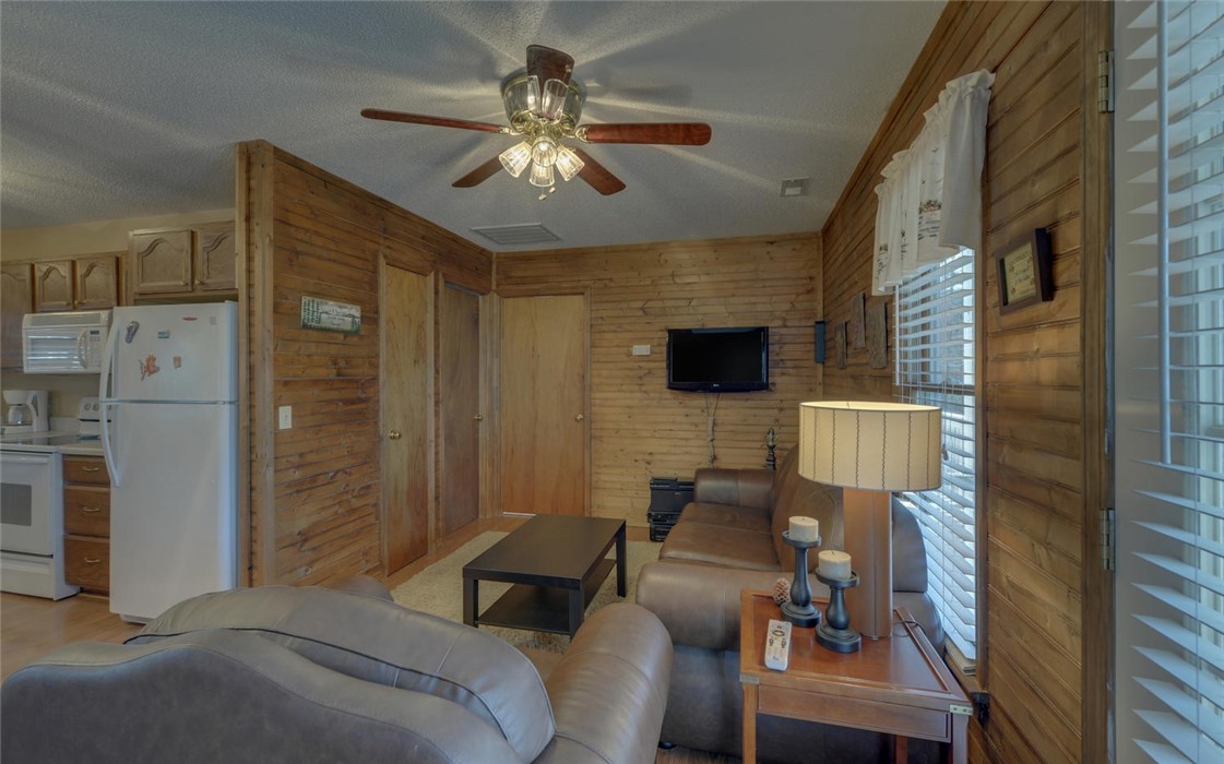 259 Capps Road Fair Play, SC 29643 - Photo 5 of 29 Gallery Image 5