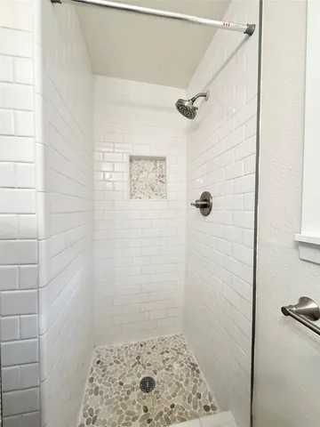 $750 | 2714 Carrolton Street, Unit BACK, Houston, TX 77023