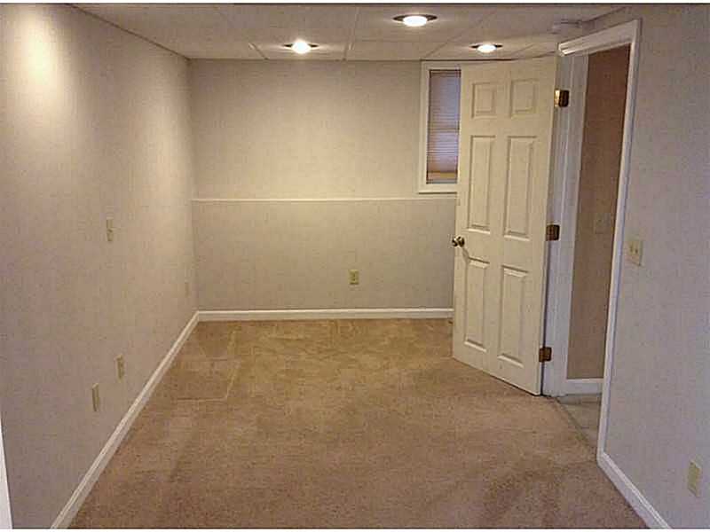 46 Oneida Street Pawtucket, RI 02860 - Photo 13 of 19 Bedroom. IN law Bedroom 3