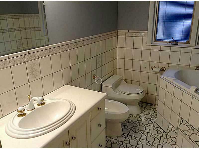 46 Oneida Street Pawtucket, RI 02860 - Photo 6 of 19 Bathroom.