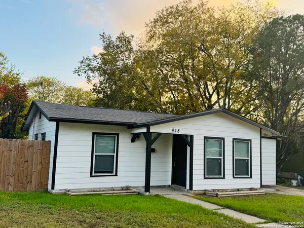 $1,270 | 418 Fargo Avenue, San Antonio, TX 78220