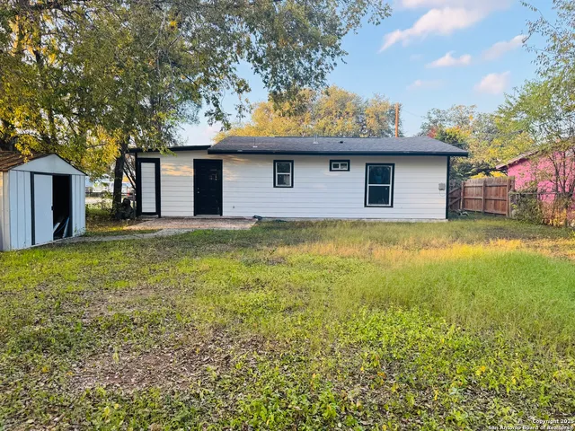 $1,395 | 418 Fargo Avenue, San Antonio, TX 78220