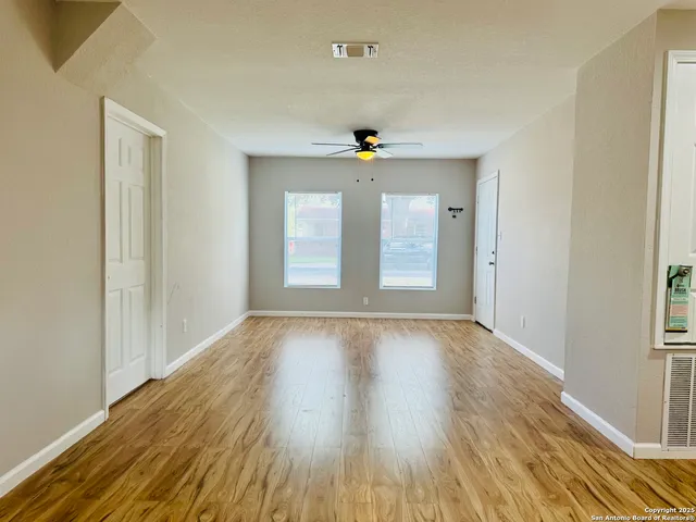 $1,395 | 418 Fargo Avenue, San Antonio, TX 78220