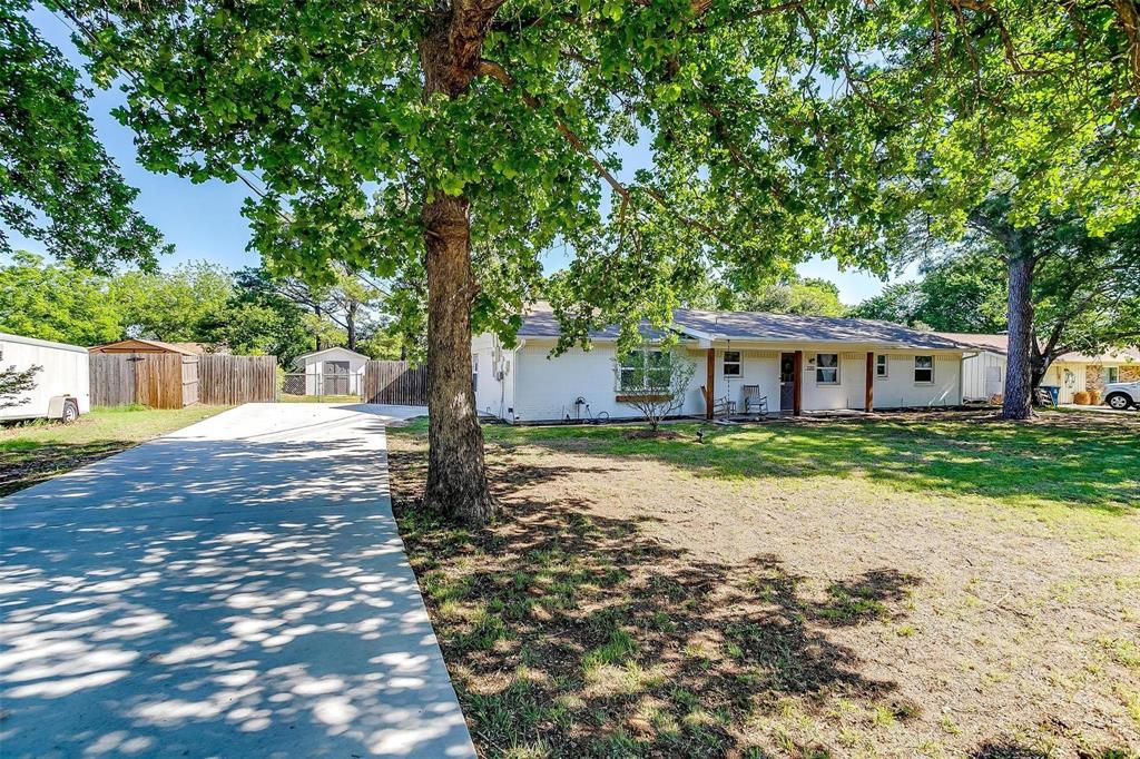 2212 Ridge Lane Grapevine, TX 76051 - Photo 2 of 39