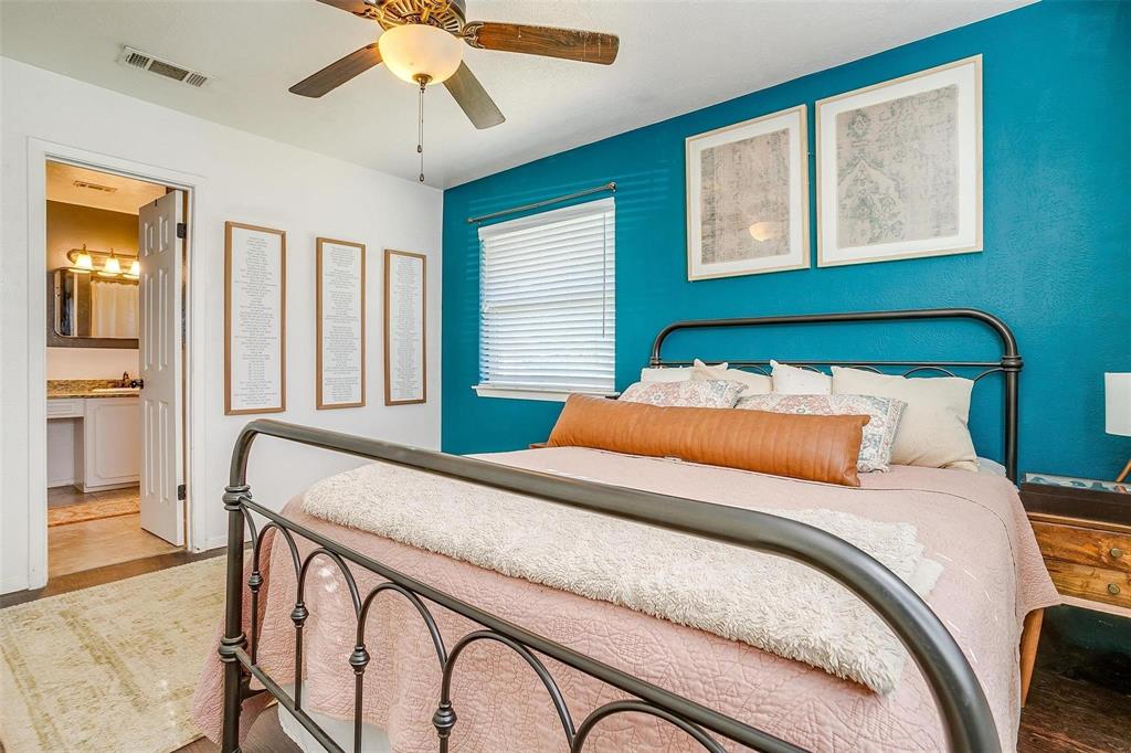 2212 Ridge Lane Grapevine, TX 76051 - Photo 21 of 39