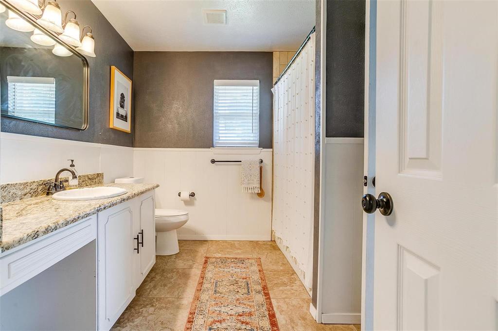 2212 Ridge Lane Grapevine, TX 76051 - Photo 22 of 39