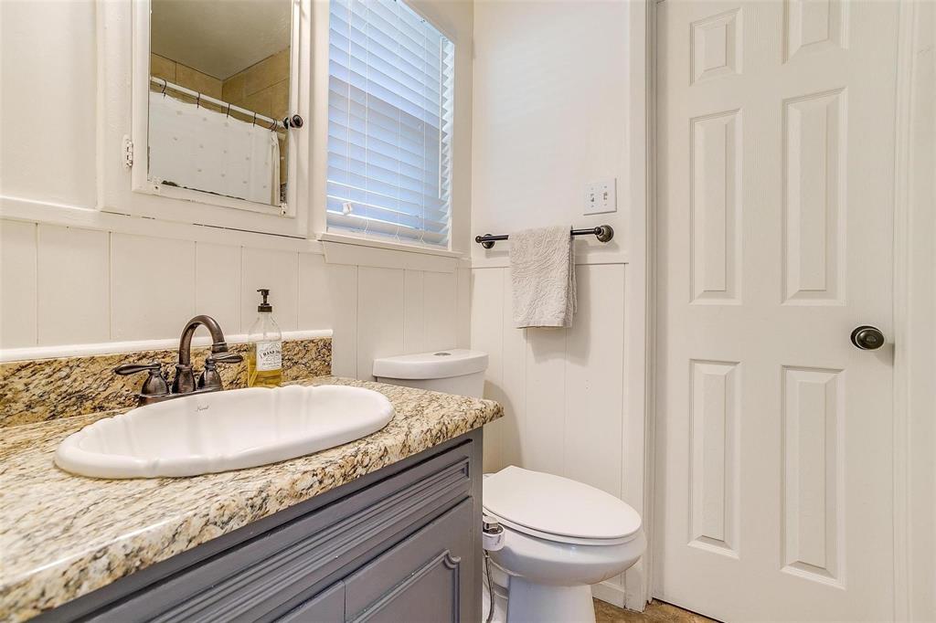 2212 Ridge Lane Grapevine, TX 76051 - Photo 26 of 39