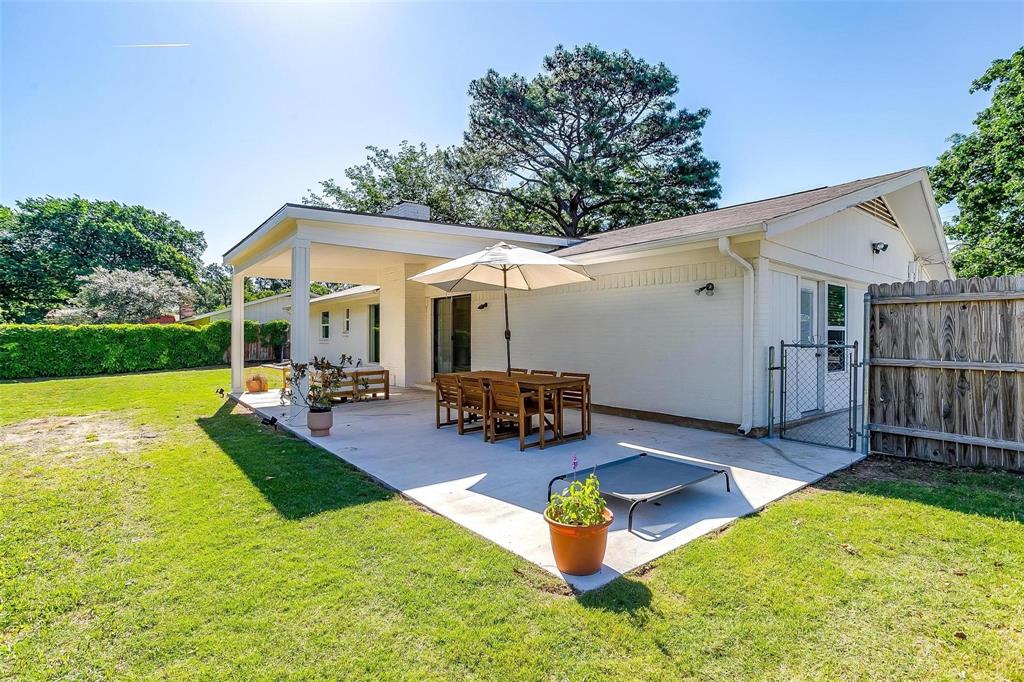 2212 Ridge Lane Grapevine, TX 76051 - Photo 31 of 39