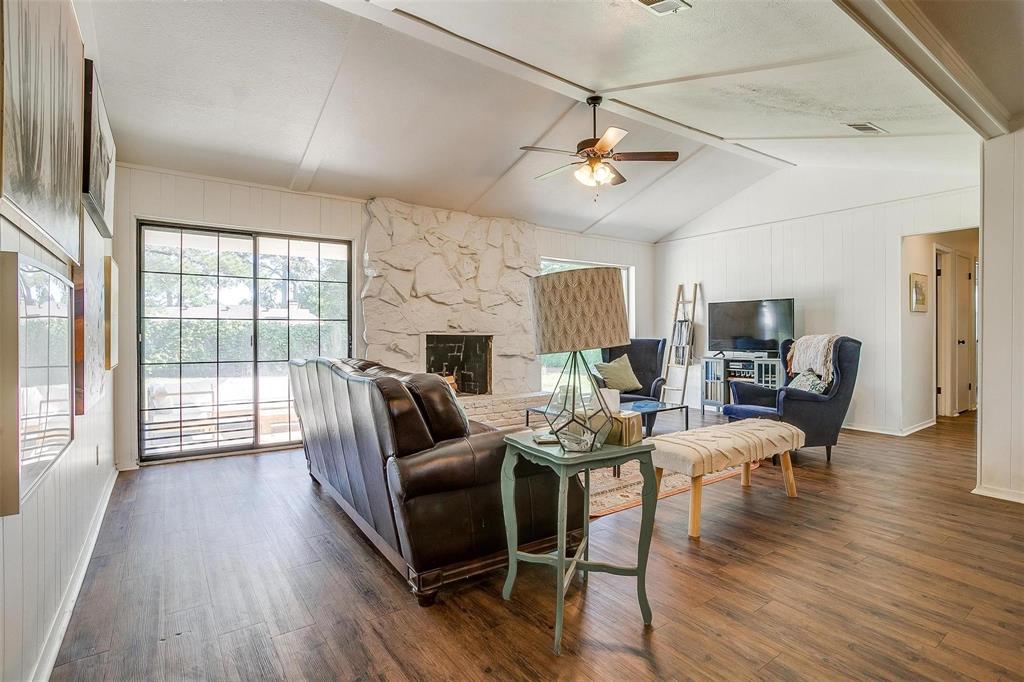 2212 Ridge Lane Grapevine, TX 76051 - Photo 6 of 39