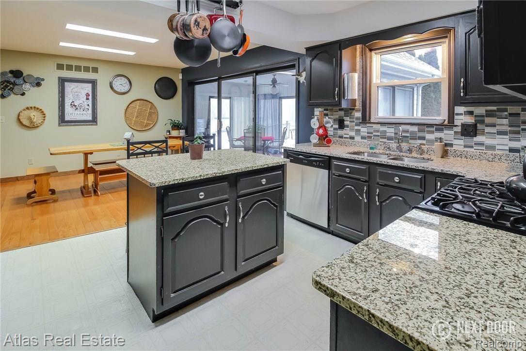 5442 North Gale Road Davison, MI 48423 - Photo 14 of 50 IMG_0276blended-a.jpg