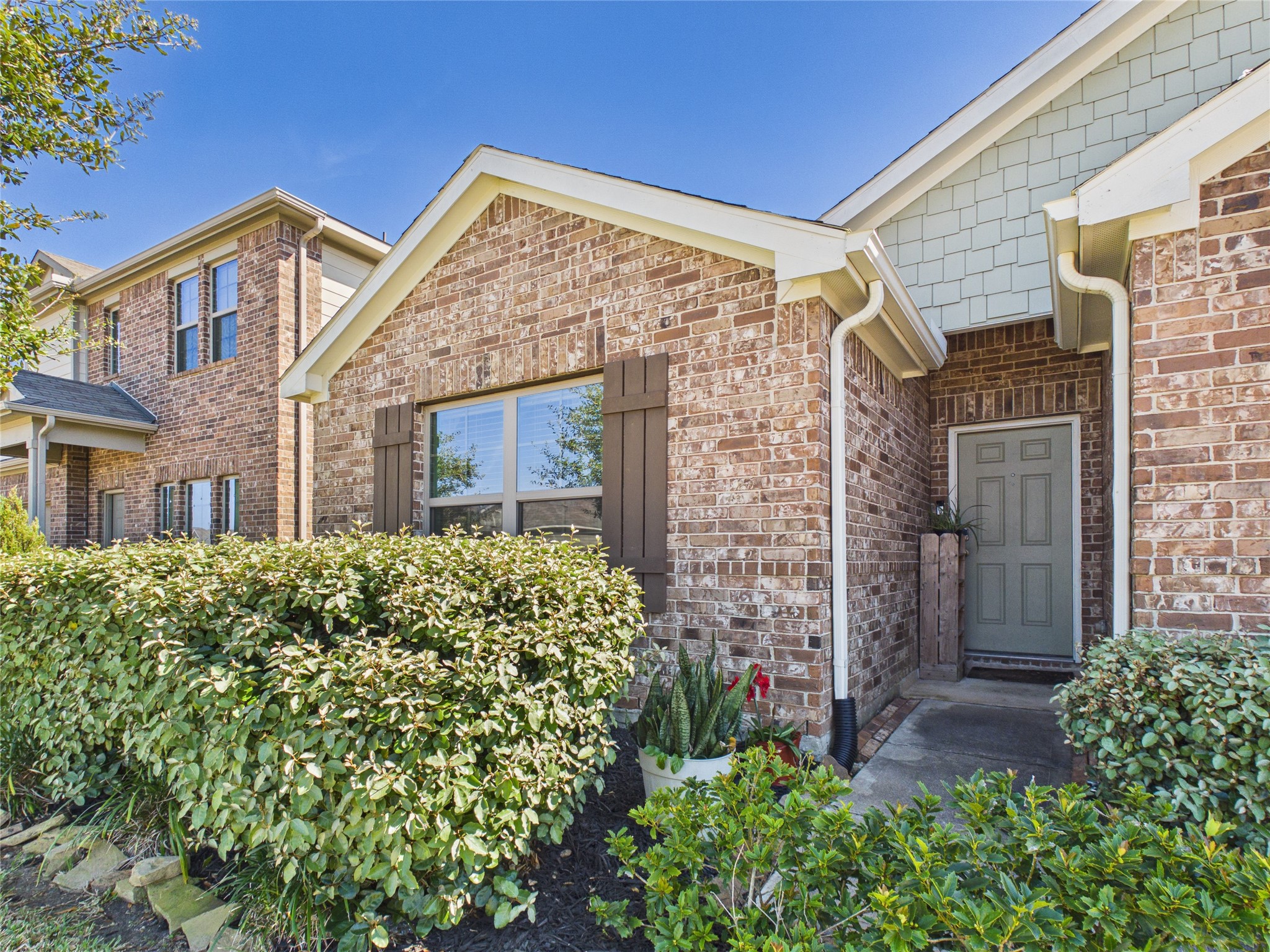 1237 Steed Bluff Drive Alvin, TX 77511 - Photo 7 of 50