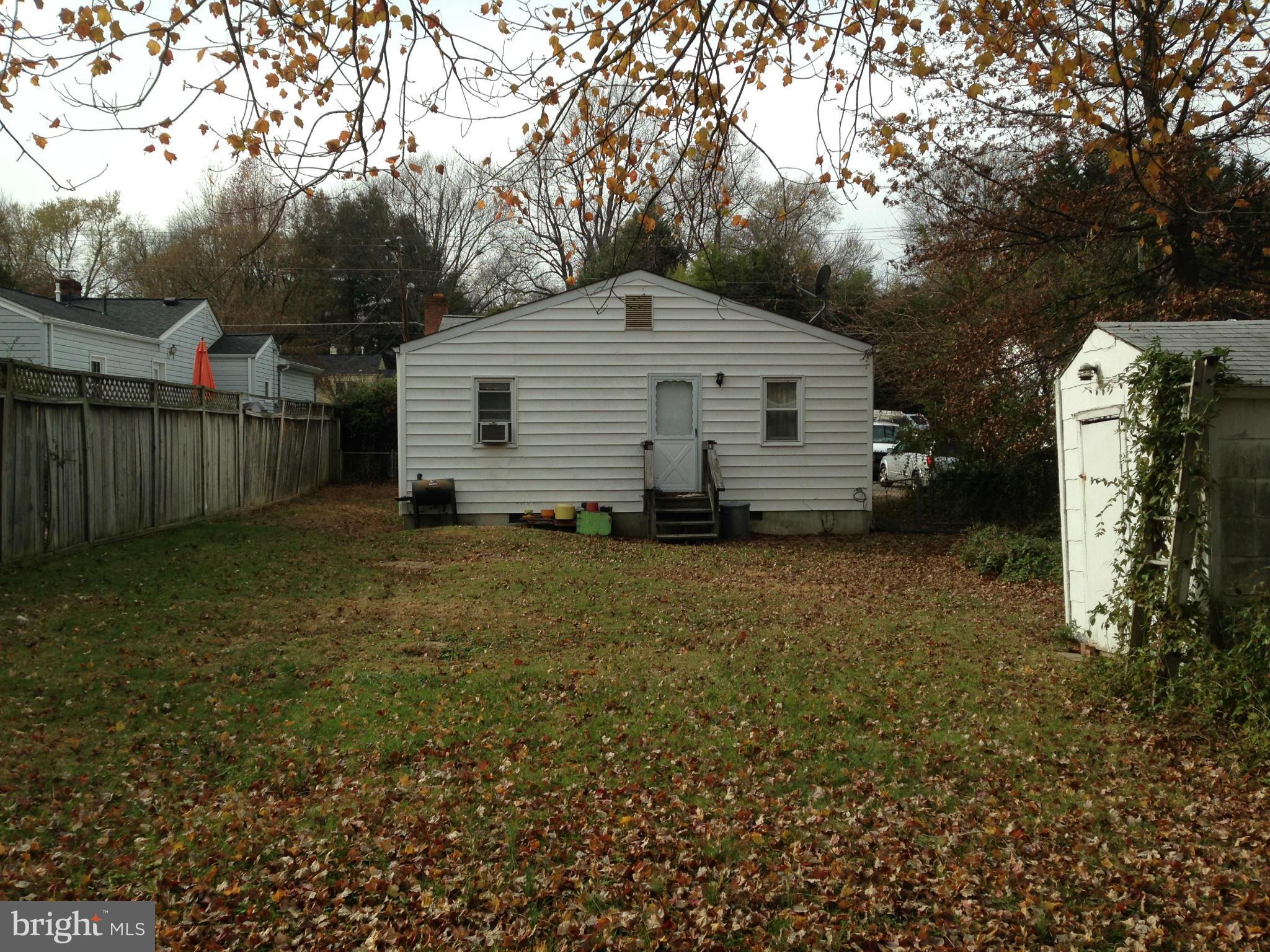 4021 Roberts Road Fairfax, VA 22032 - Photo 10 of 11 Exterior (Rear)