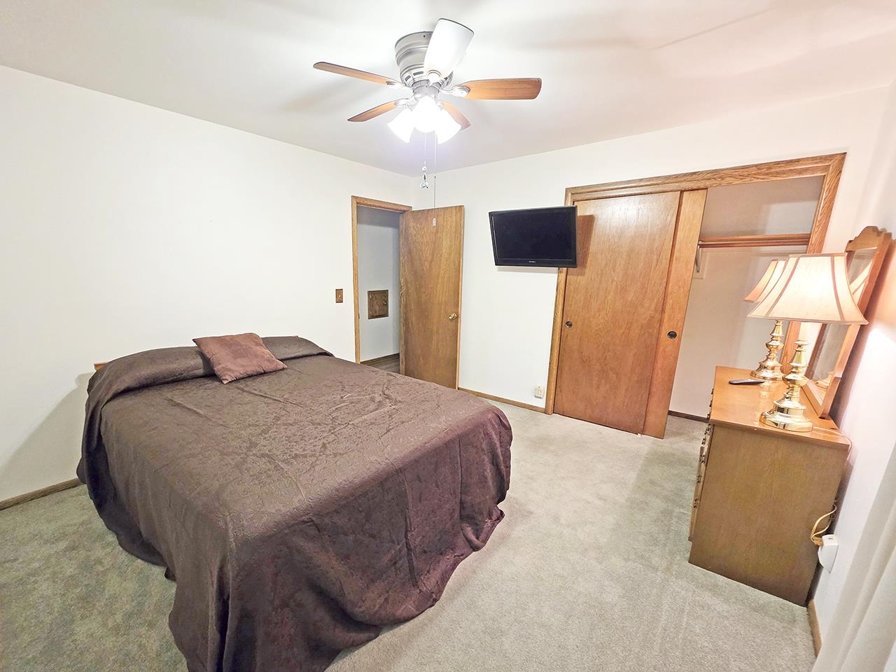 751 North Wright Road Janesville, WI 53546 - Photo 29 of 52