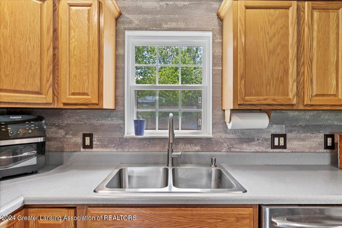 145 East Rose Road Coldwater, MI 49036 - Photo 13 of 58 27-Media Jett - 25
