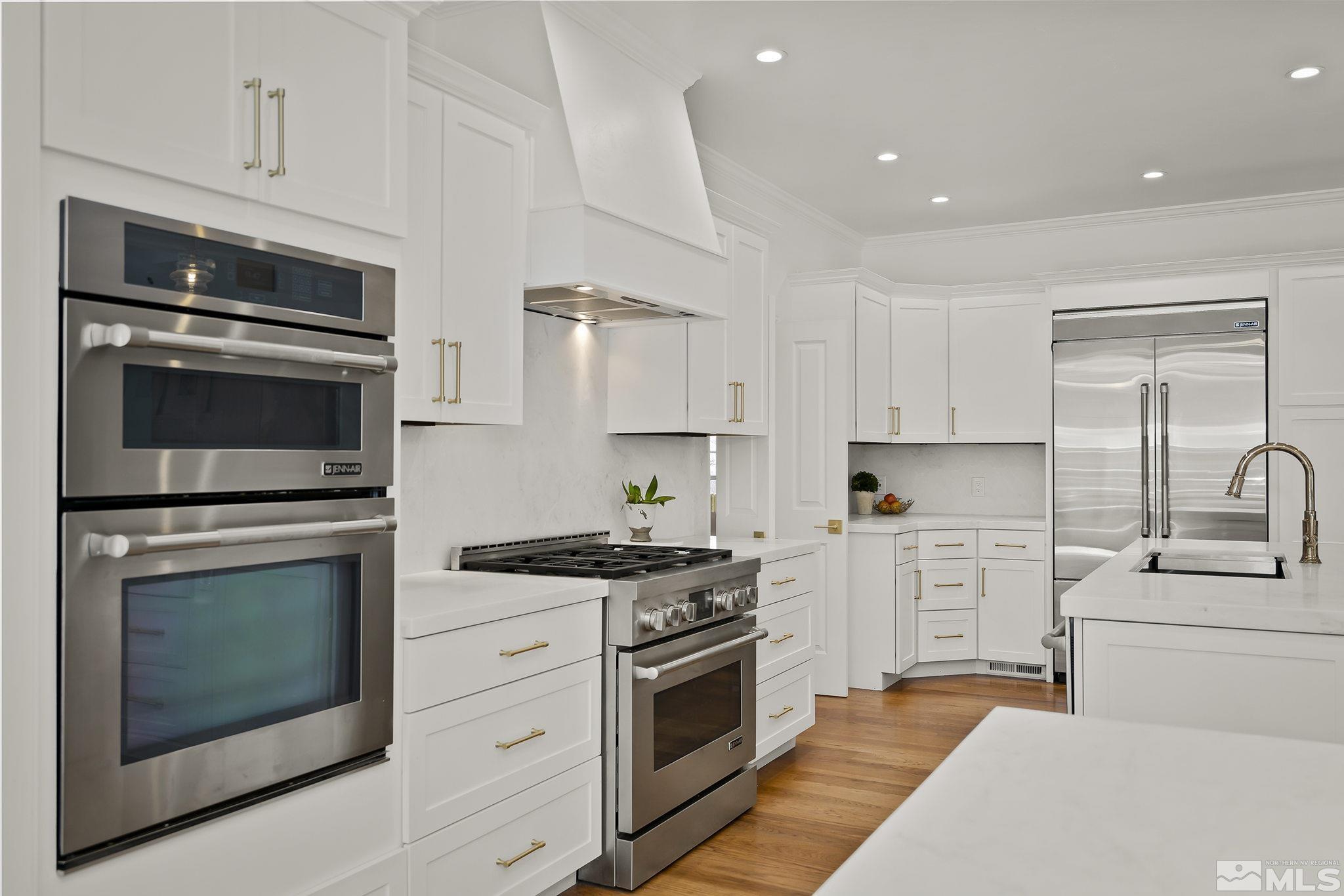 954 Skyline Boulevard Reno, NV 89509 - Photo 9 of 40 Photo 9