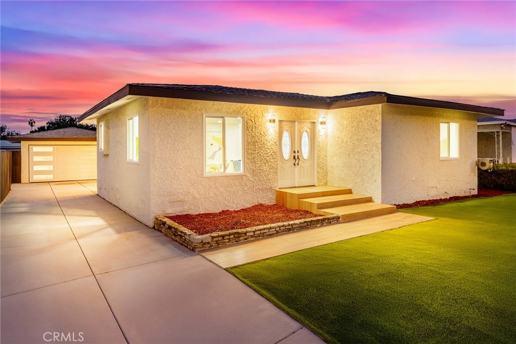 344 Pamela Road Monrovia, CA 91016 - Photo 2 of 64