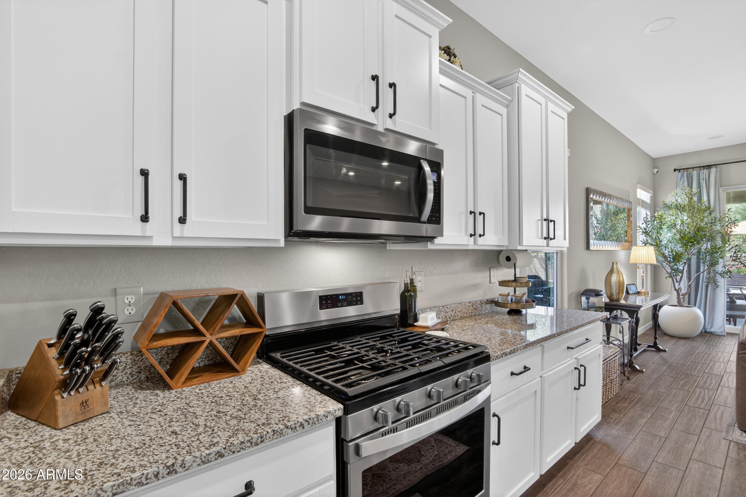 2021 West Plum Road Phoenix, AZ 85085 - Photo 12 of 60 12_img_8650