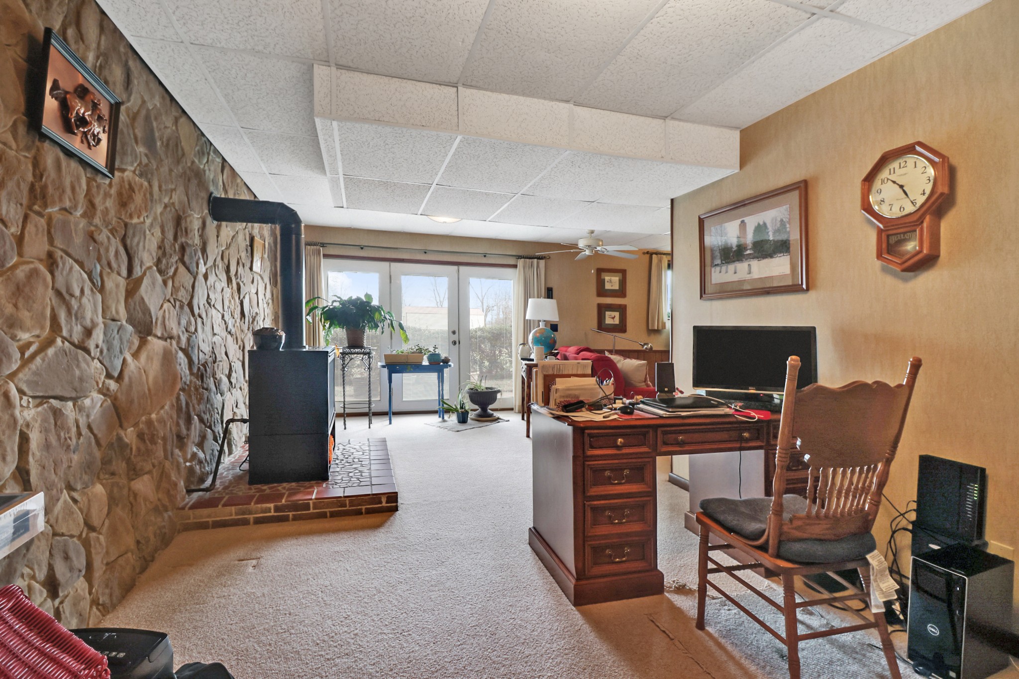 1209 Sequatchie Road Pikeville, TN 37367 - Photo 27 of 40 a view of a livingroom with workspace and a couch