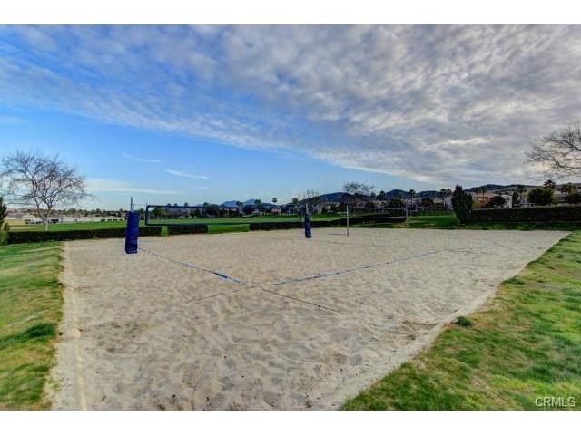 a view of a tennis court