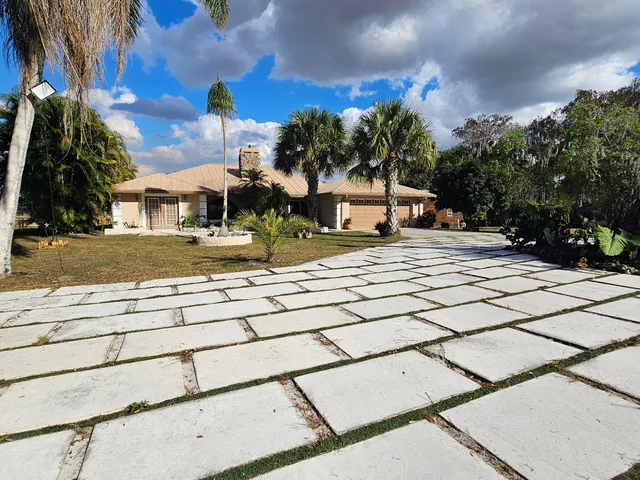 $2,700,000 | 12963 Us Highway Southeast, Okeechobee, FL 34974