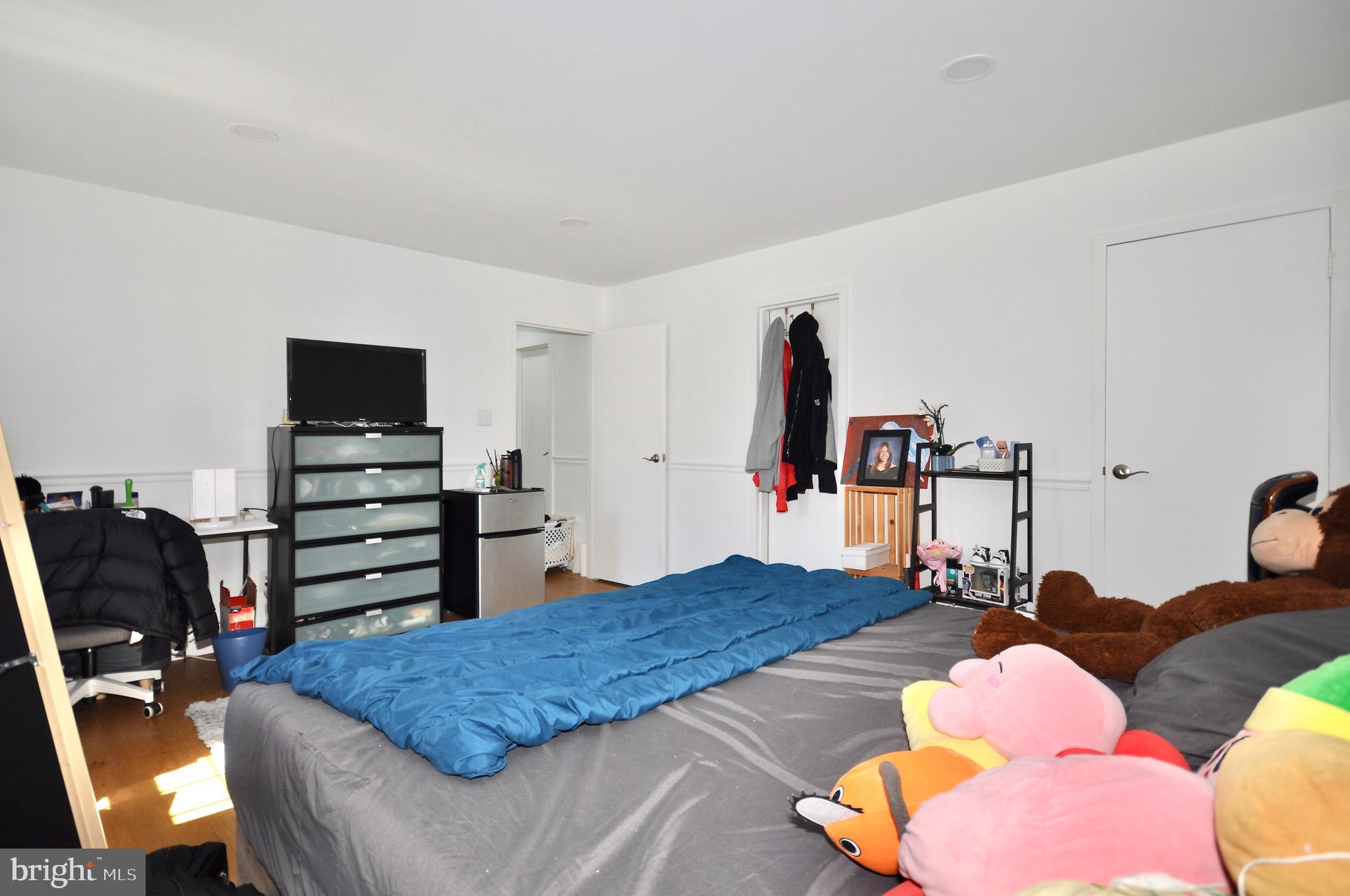 4000 Gypsy Lane, Unit 401D Philadelphia, PA 19129 - Photo 12 of 34