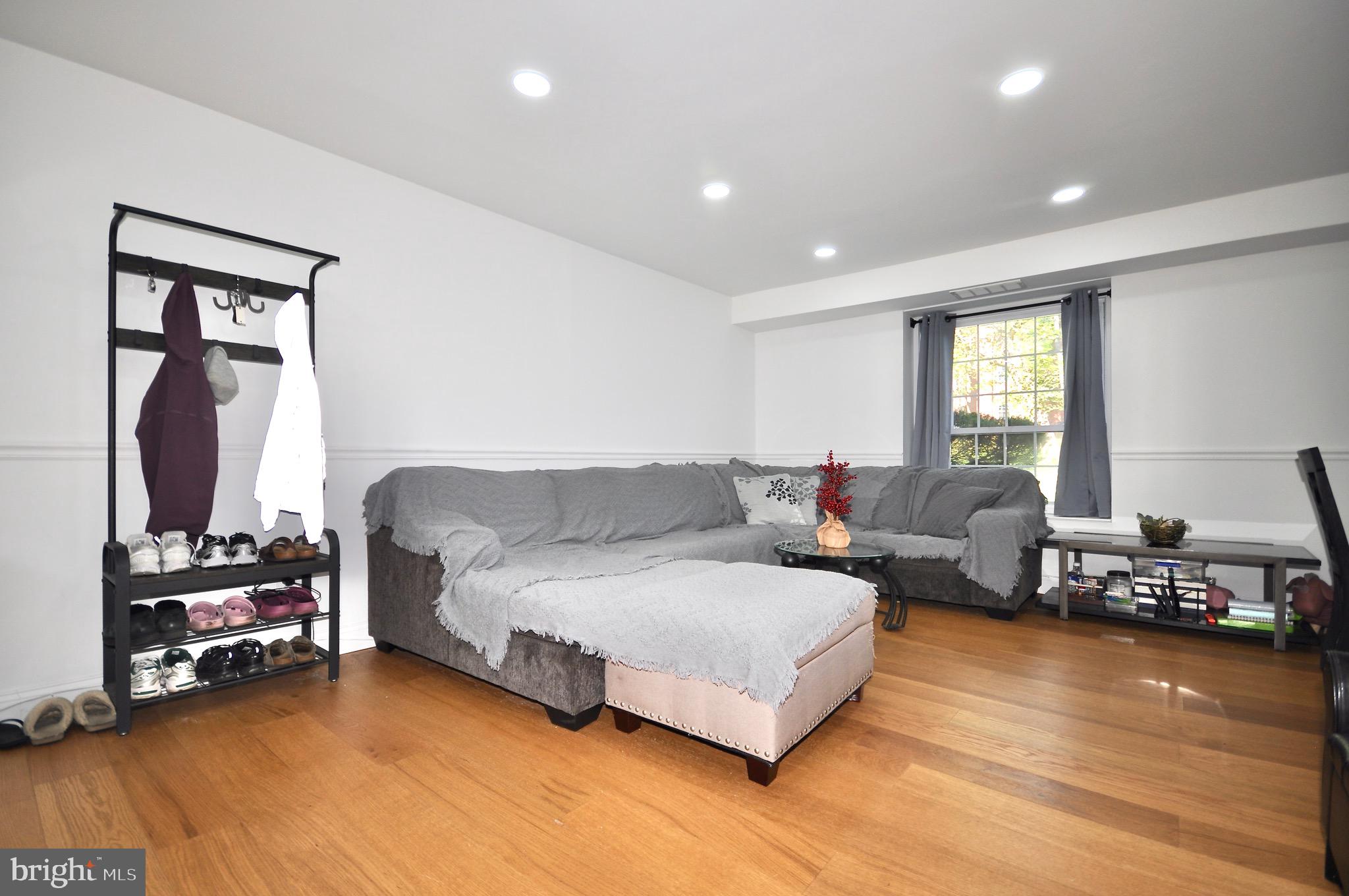 4000 Gypsy Lane, Unit 401D Philadelphia, PA 19129 - Photo 32 of 34