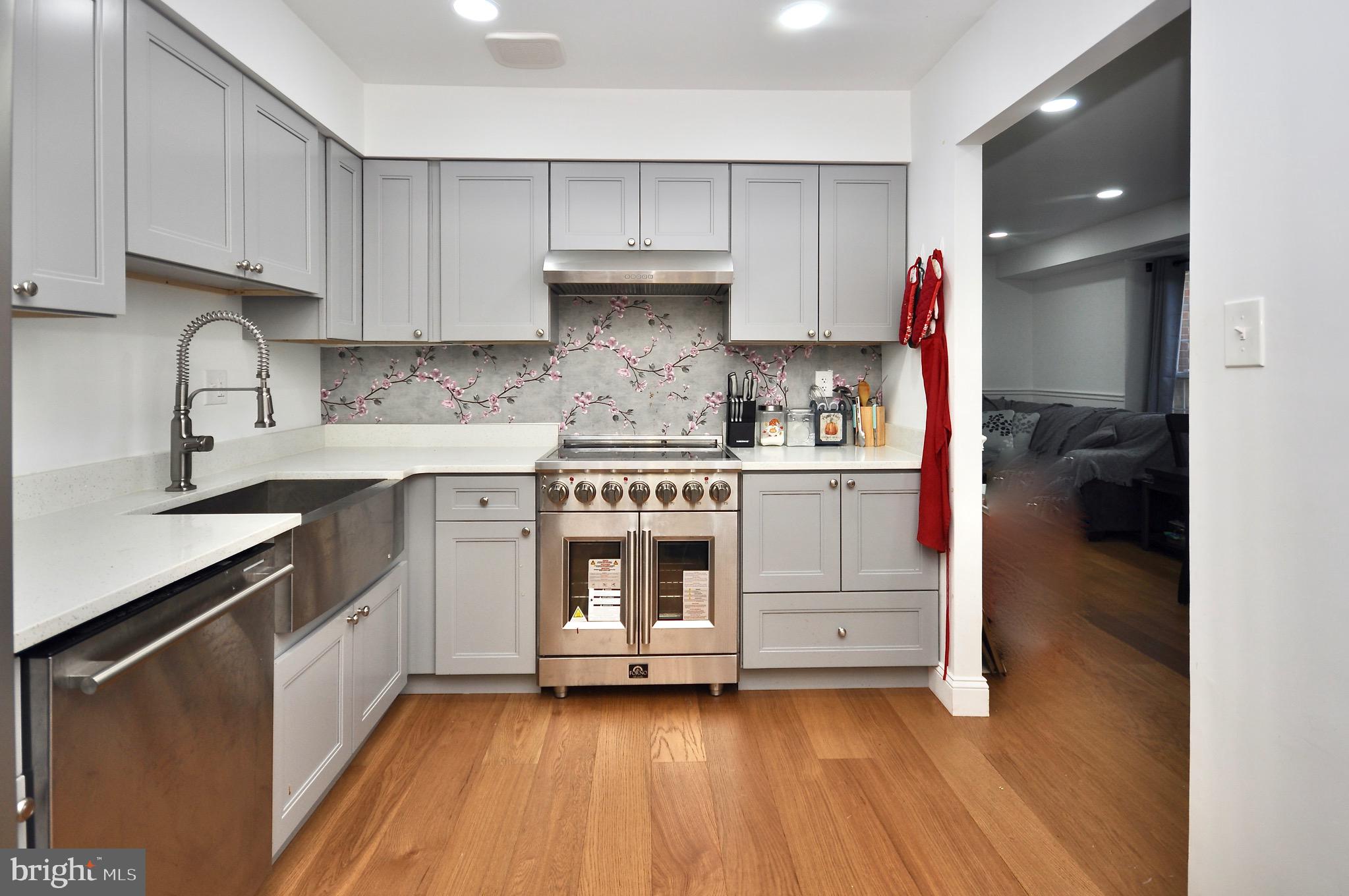4000 Gypsy Lane, Unit 401D Philadelphia, PA 19129 - Photo 10 of 34