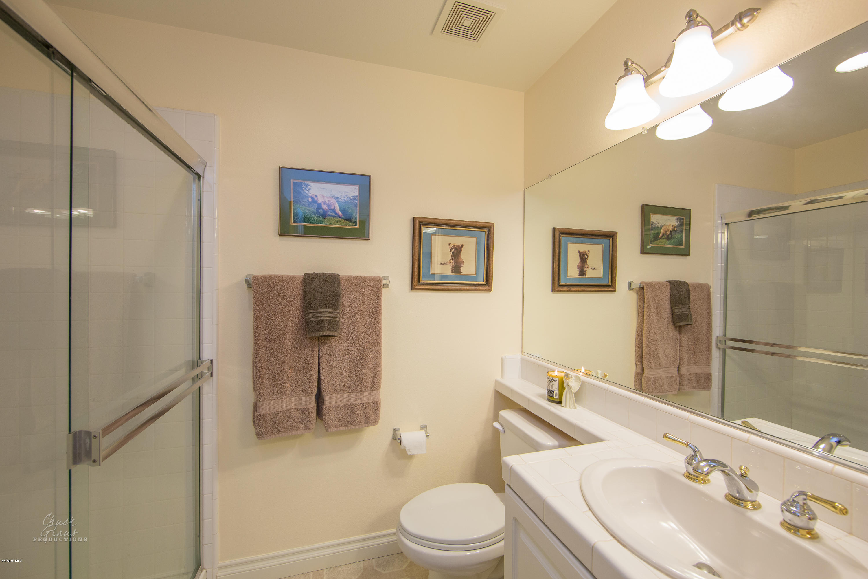 2073 Alborada Drive Camarillo, CA 93010 - Photo 23 of 51 a bathroom with a sink toilet tub and shower