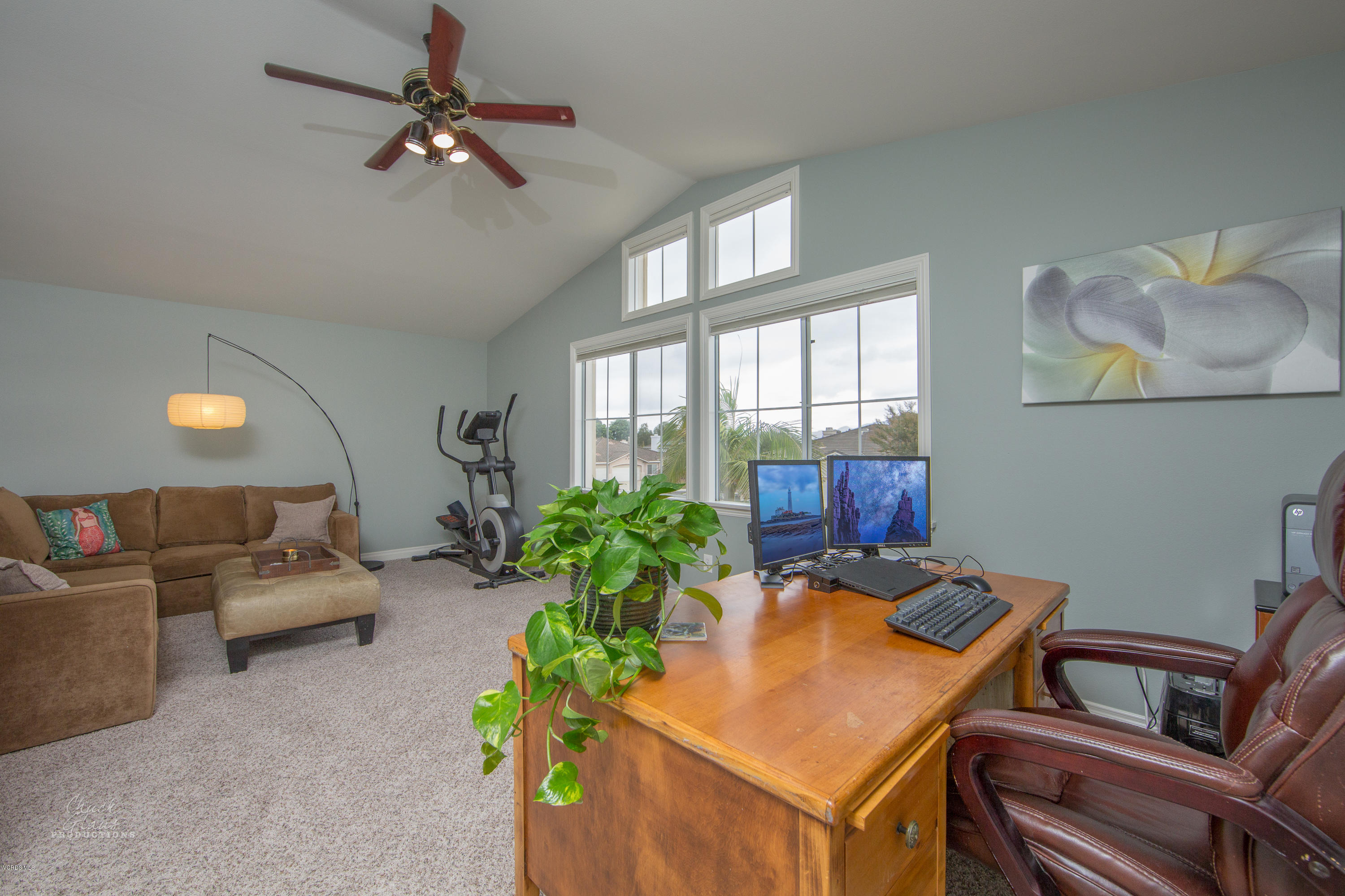 2073 Alborada Drive Camarillo, CA 93010 - Photo 26 of 51 a workspace with furniture and window