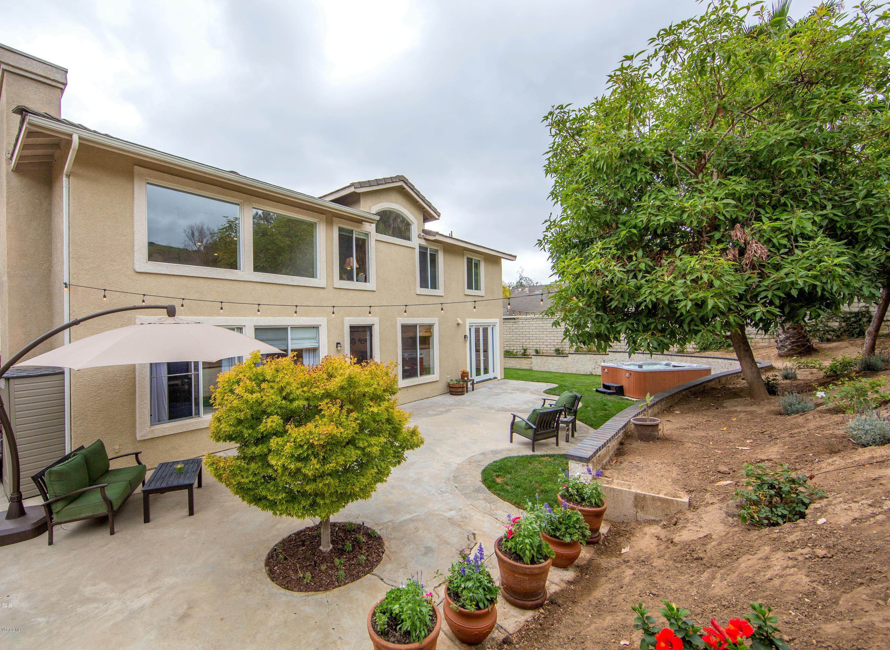 2073 Alborada Drive Camarillo, CA 93010 - Photo 49 of 51 a front view of house with yard and green space