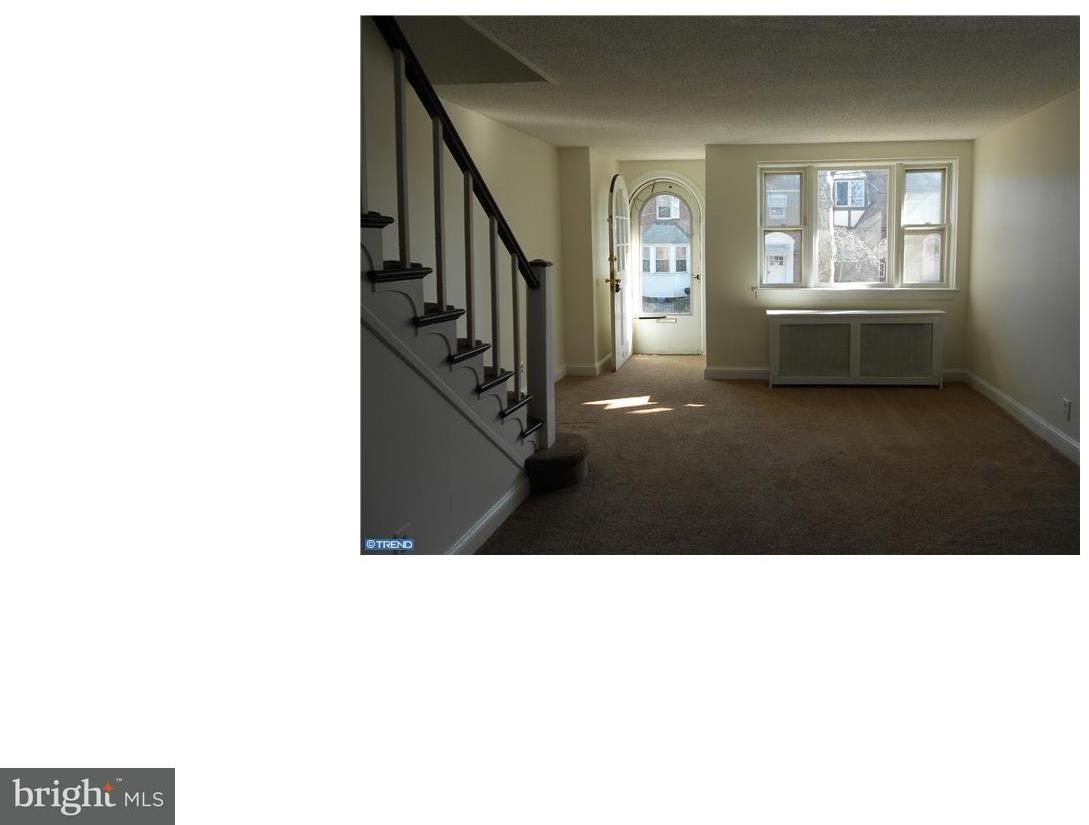 36 Springton Road Upper Darby, PA 19082 - Photo 3 of 10 Living Room