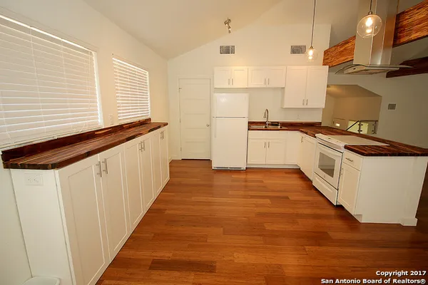 $2,450 | 101 Aribe Drive, San Antonio, TX 78216