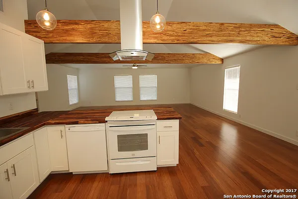 $2,450 | 101 Aribe Drive, San Antonio, TX 78216
