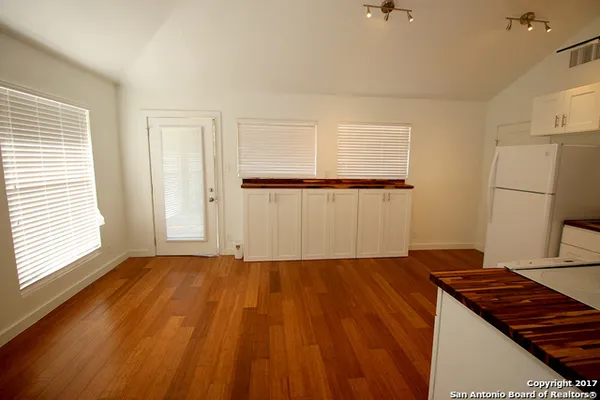 $2,450 | 101 Aribe Drive, San Antonio, TX 78216