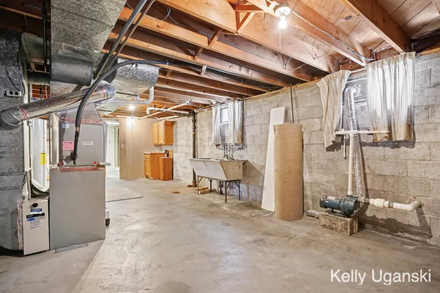 $264,900 | 2360 Grove Street, Muskegon, MI 49441