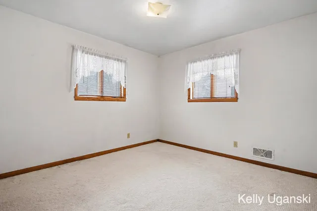 $264,900 | 2360 Grove Street, Muskegon, MI 49441