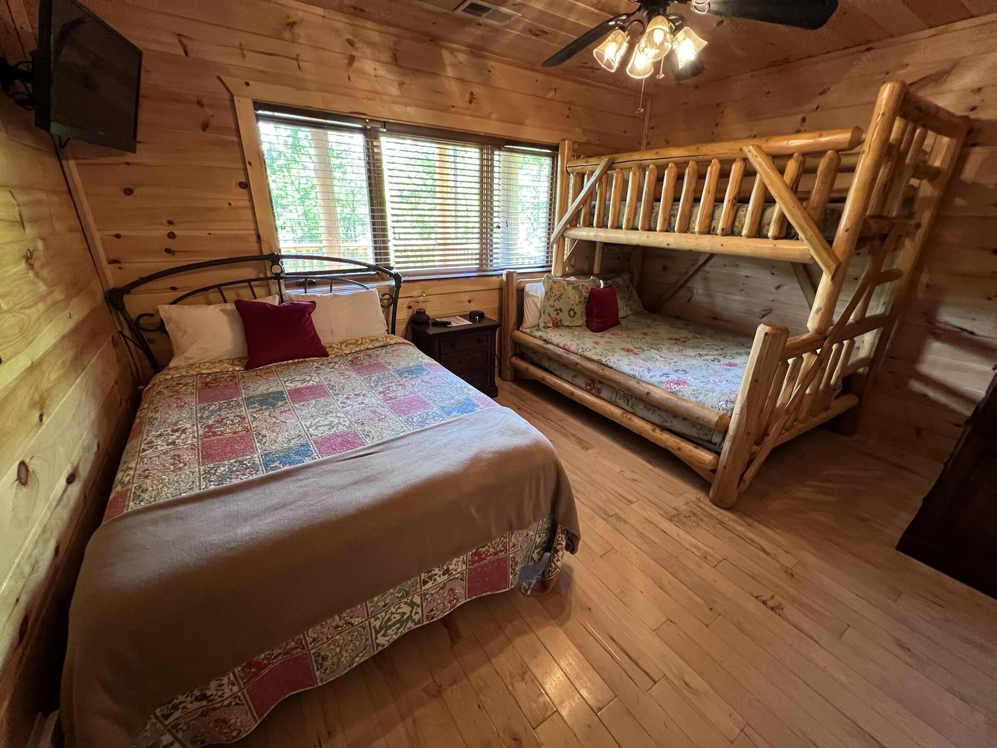 618 Big Bear Ridge Road Gatlinburg, TN 37738 - Photo 37 of 58