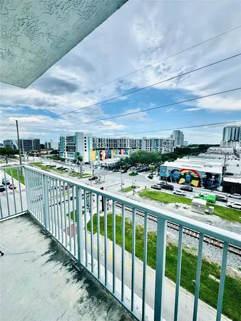 $335,000 | 140 South Dixie Highway, Unit 513, Hollywood, FL 33020