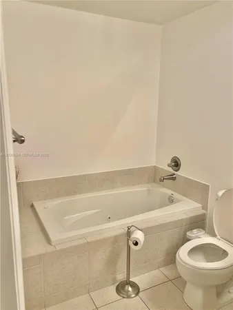 $335,000 | 140 South Dixie Highway, Unit 513, Hollywood, FL 33020