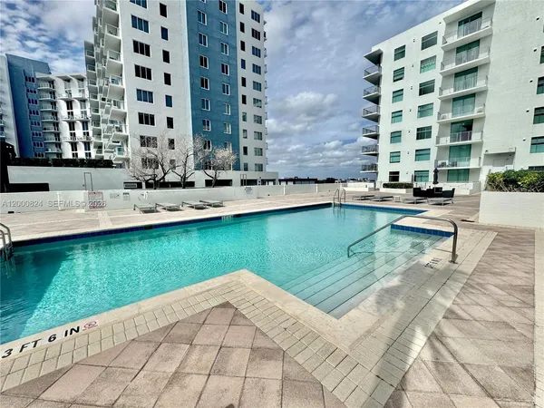$335,000 | 140 South Dixie Highway, Unit 513, Hollywood, FL 33020