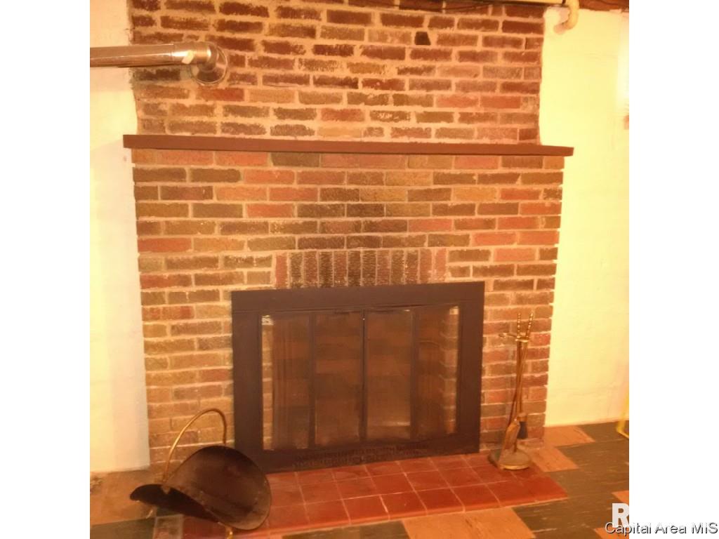 2030 North 9th Street Springfield, IL 62702 - Photo 13 of 16
