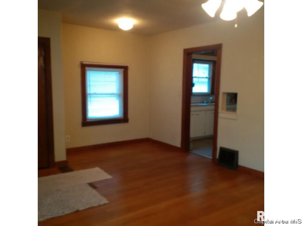2030 North 9th Street Springfield, IL 62702 - Photo 4 of 16