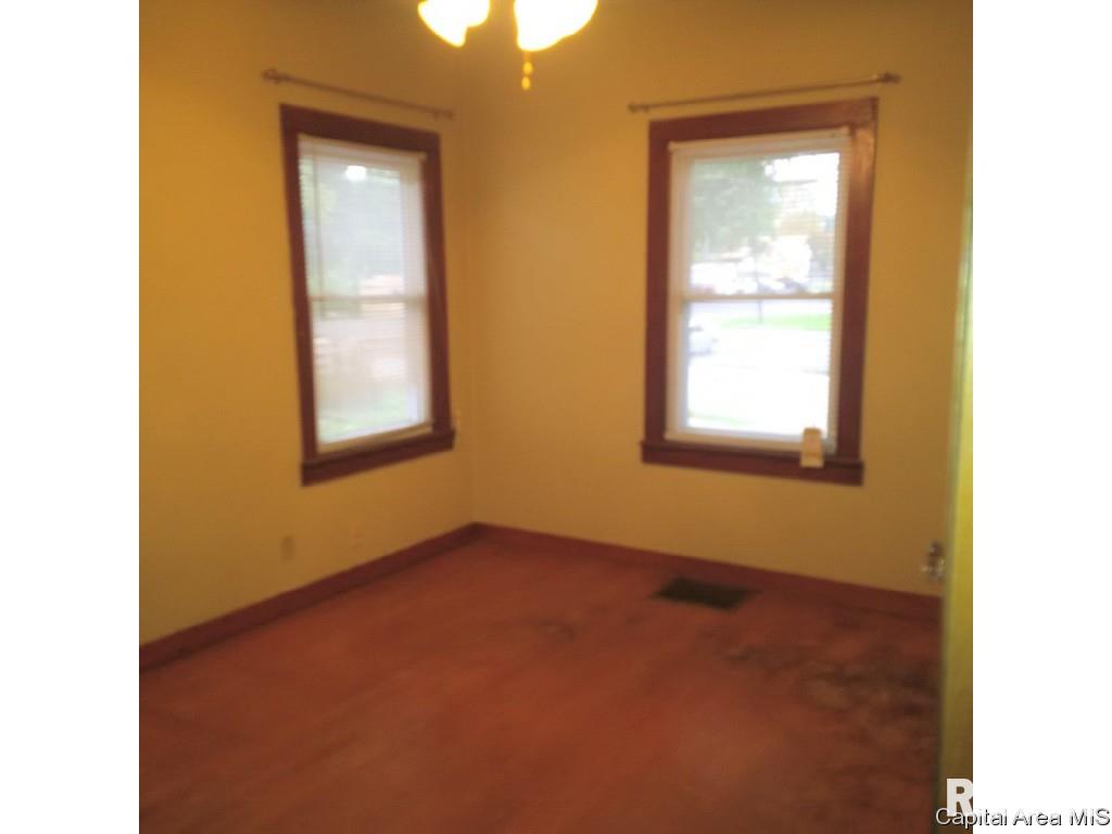 2030 North 9th Street Springfield, IL 62702 - Photo 6 of 16