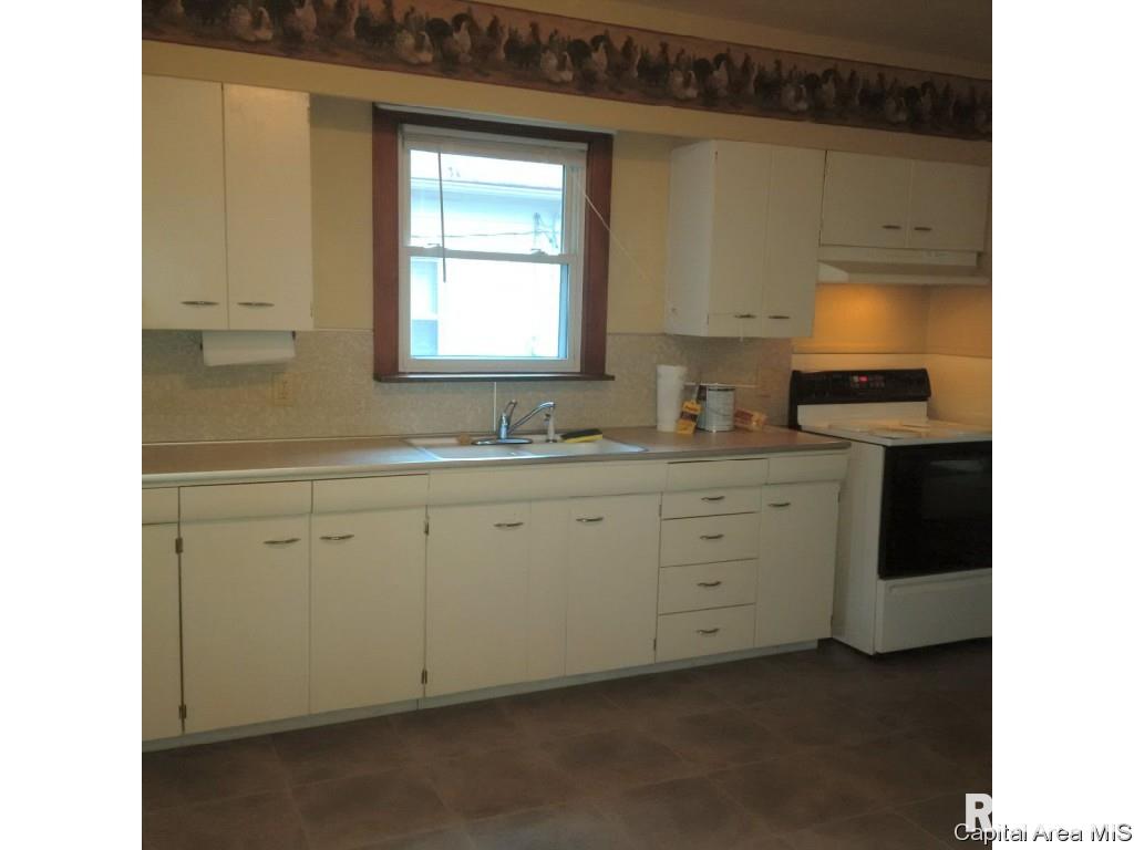 2030 North 9th Street Springfield, IL 62702 - Photo 7 of 16
