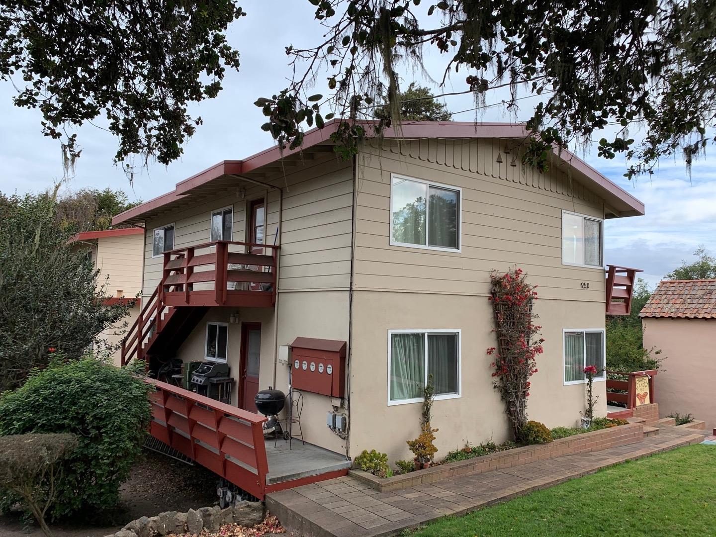 950 Lighthouse Avenue Pacific Grove, CA 93950 - Photo 3 of 11