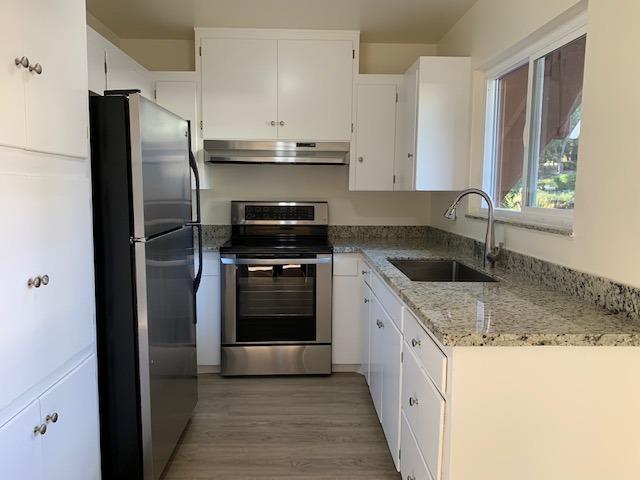 950 Lighthouse Avenue Pacific Grove, CA 93950 - Photo 7 of 11