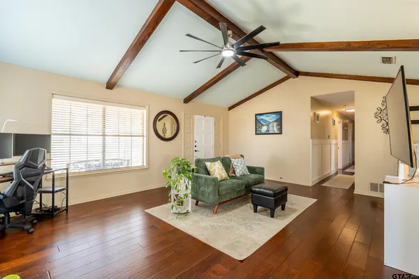 $275,000 | 322 North Oleander Street, Grand Saline, TX 75140