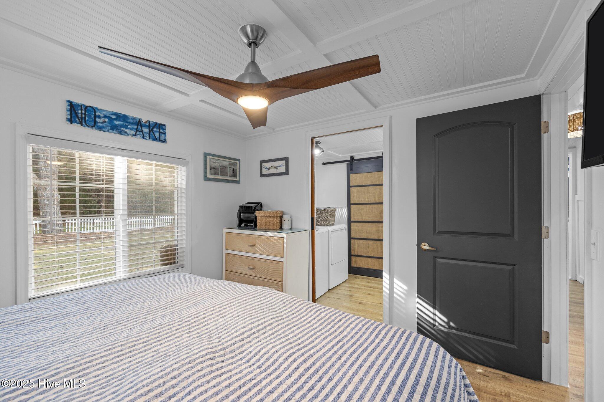 190 Arrington Road Beaufort, NC 28516 - Photo 9 of 33 Principle Bedroom